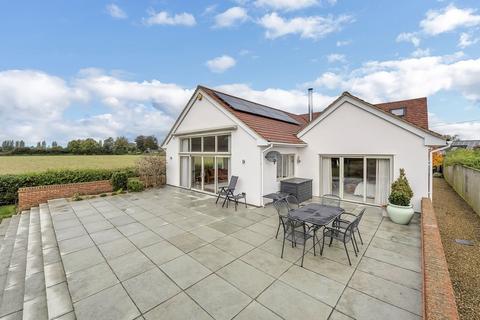 4 bedroom chalet for sale, Shropham, Attleborough