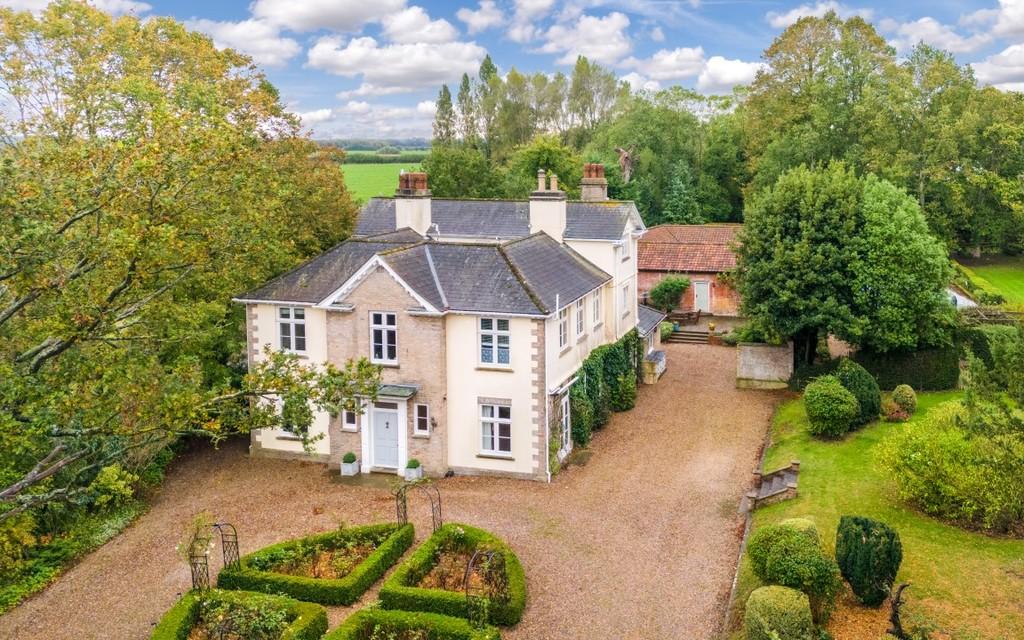 Hacheston Lodge - Main-2