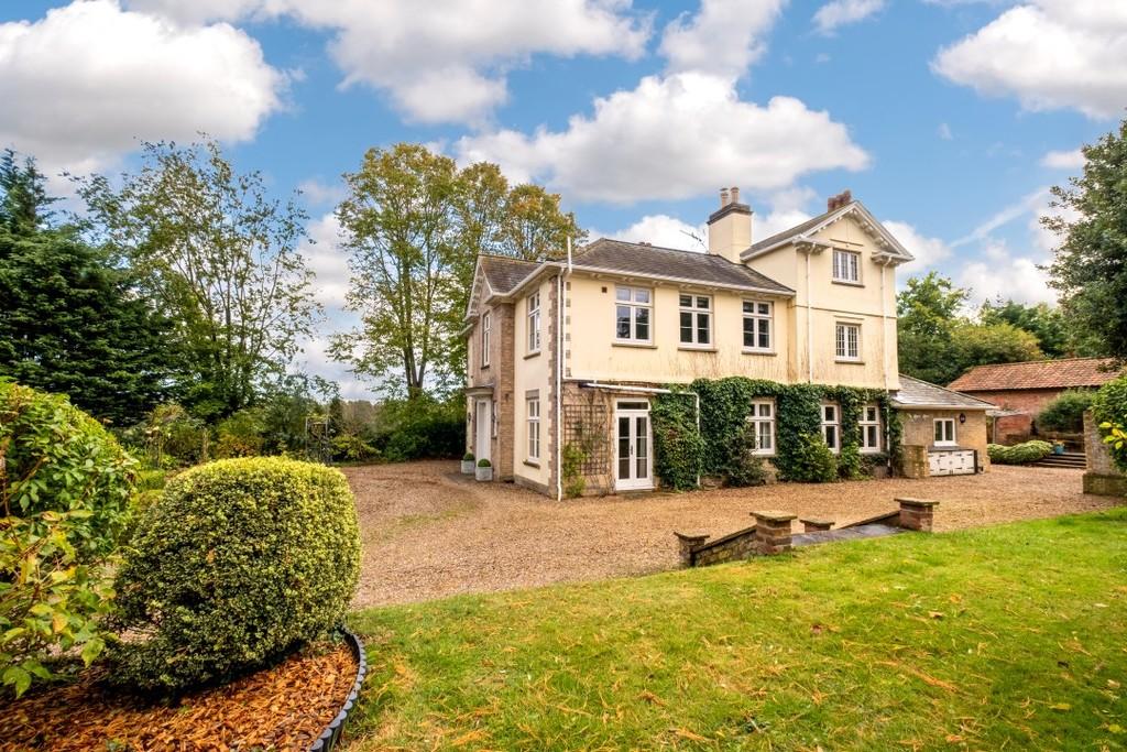 Hacheston Lodge - Main-14