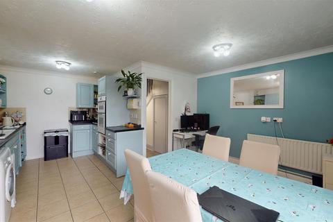 4 bedroom terraced house for sale, Pipard, Great Linford, Milton Keynes