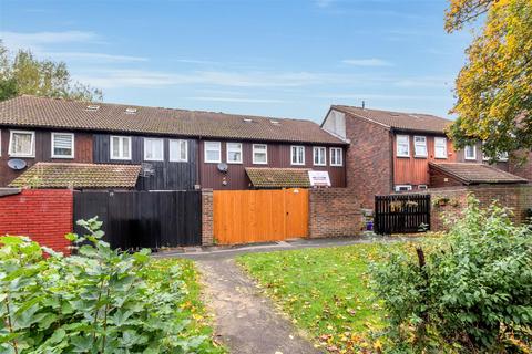 4 bedroom terraced house for sale, Pipard, Great Linford, Milton Keynes