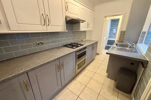 3 bedroom terraced house to rent, Crossley Road, St. Helens