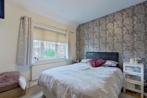 221 Coles Lane, Sutton Coldfield, B72 1NS