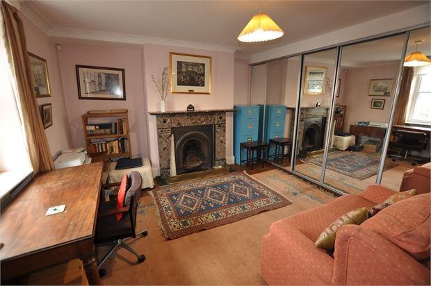 Sitting/Guest Bedroom Room