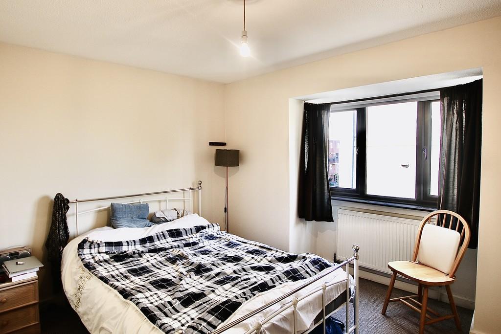 Apartment in London - View 3