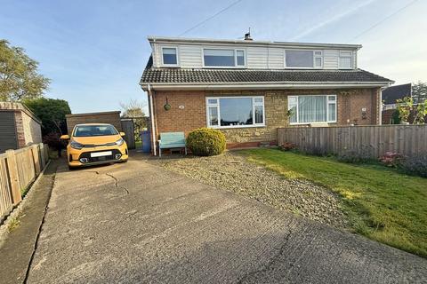 14 Beverley Close, Cayton, Scarborough, YO11 3SN