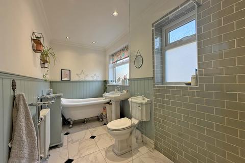 14 Beverley Close, Cayton, Scarborough, YO11 3SN