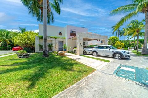 5 bedroom house, P.º Xaman - Ha lote 12 mz 13 Playacar fase 2