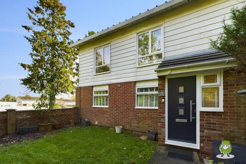 3 bedroom end of terrace house for sale, Corfe Walk, Basingstoke, Hampshire, RG23