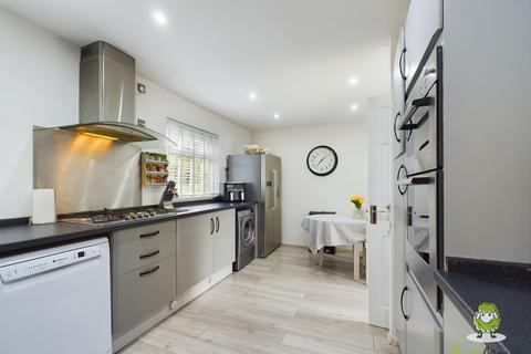 13 Corfe Walk, Basingstoke, RG23 8ED