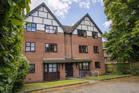 2 bedroom ground floor flat for sale, Salisbury Court, Salisbury Avenue, Penarth