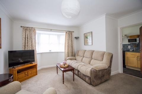 2 bedroom ground floor flat for sale, Salisbury Court, Salisbury Avenue, Penarth