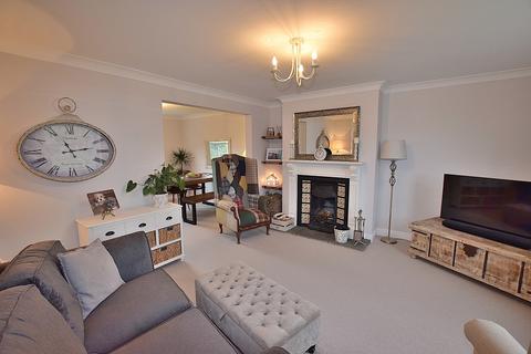 4 bedroom semi-detached house for sale, Station Road, Newton Le Willows