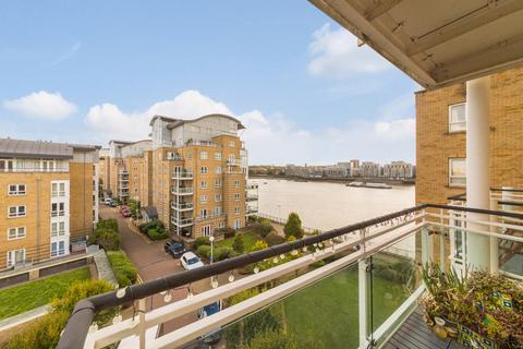 2 bedroom flat for sale, St Davids Square, London