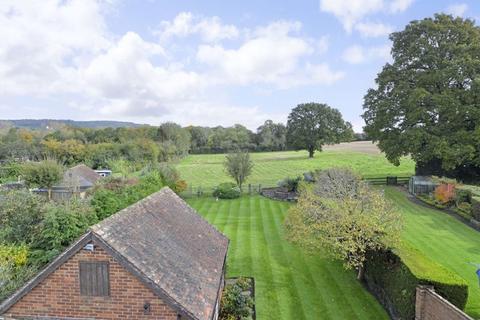 4 bedroom semi-detached house for sale, Guildford Road, Cranleigh