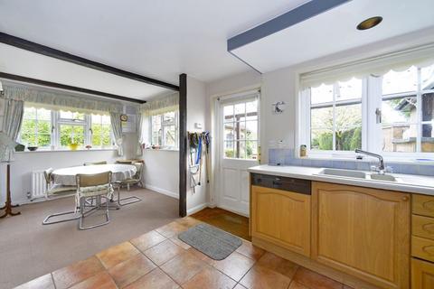 4 bedroom semi-detached house for sale, Guildford Road, Cranleigh