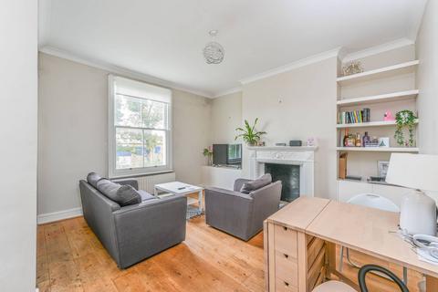 2 bedroom flat to rent, Gauden Road, Clapham North, London, SW4