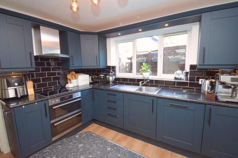 4 bedroom detached house for sale, The Retreat 11 Heol Isaf Hendy, Pontyclun, Miskin CF72 8QS