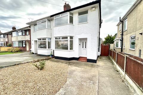 3 bedroom semi-detached house to rent, Mansfield Road, Whitby