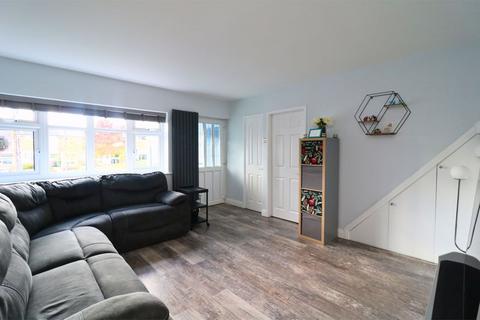 36 Burnside Gardens, Walsall, WS5 3LB