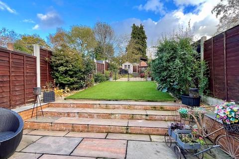 36 Burnside Gardens, Walsall, WS5 3LB