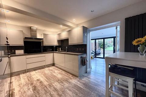 36 Burnside Gardens, Walsall, WS5 3LB