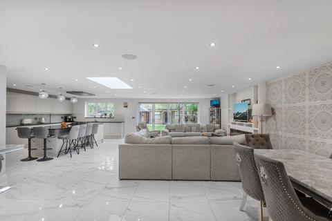 undefined, Westbourne Drive, London, Greater London, SE23