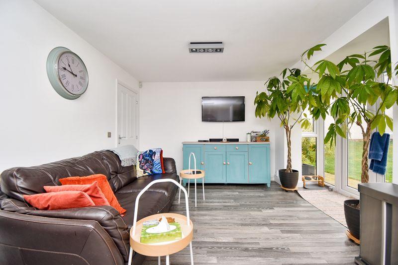 Lounge/Kitchen...