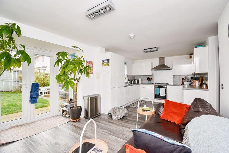 Lounge/Kitchen...