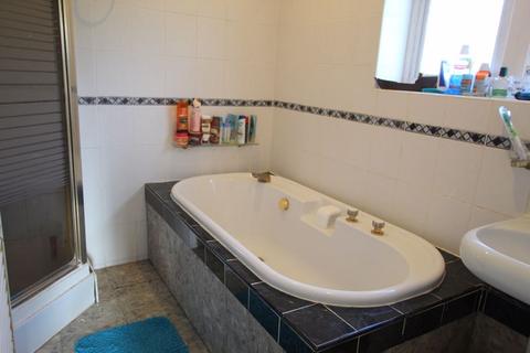9 Higher Green, Epsom, KT17 3BB