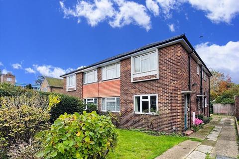 3 Hereford Close, Epsom, KT18 5DZ