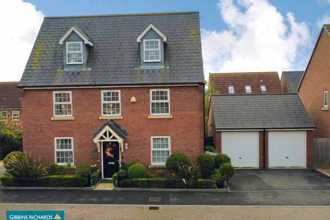 Aginhills Drive, Taunton - stunning three storey detached home.