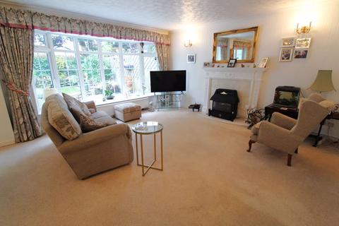 3 bedroom detached house for sale, Priorway Gardens, Borrowash, Derby