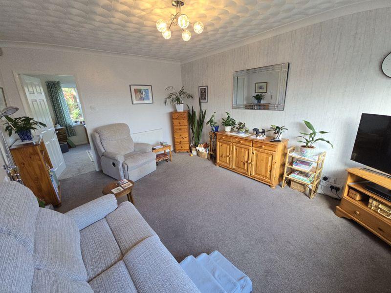 Lounge Additional