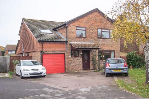 5 bedroom detached house for sale, Kingfisher Way