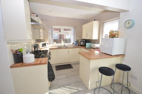 3 bedroom semi-detached house for sale, Sycamore Avenue, Widnes