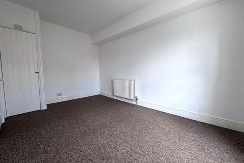 3 bedroom maisonette to rent, FLAT TO LET IN BLANDFORD TOWN CENTRE