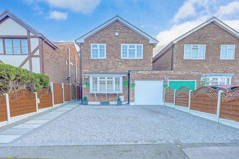 4 bedroom detached house for sale, Kelly Road, Bowers Gifford, SS13