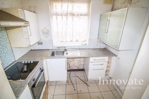 3 bedroom semi-detached house for sale, Uplands Avenue, Rowley Regis B65