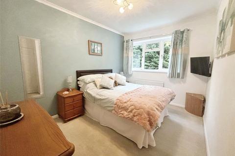 3 bedroom terraced house for sale, Chapman Avenue, Kent ME15