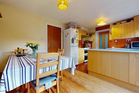 3 Constable Close, Neath Hill, Milton Keynes, MK14 6JD