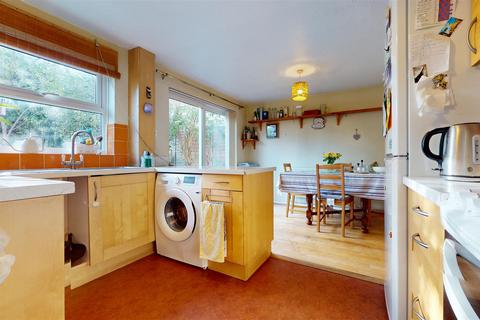 3 Constable Close, Neath Hill, Milton Keynes, MK14 6JD