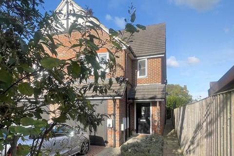 3 bedroom terraced house for sale, Ballin Gardens, Ascot SL5