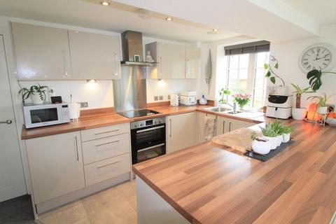 2 bedroom apartment for sale, Mallows Grove, Dudley DY1