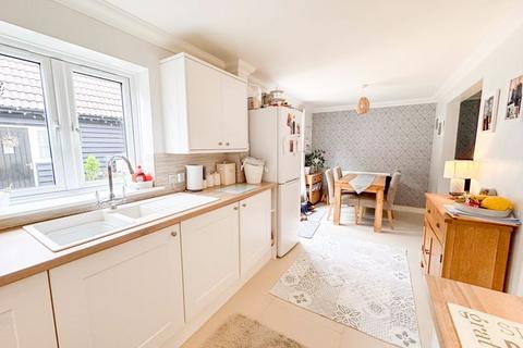 2 Abbot Lane, Shepton Mallet, BA4 4LT