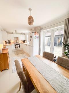 2 Abbot Lane, Shepton Mallet, BA4 4LT