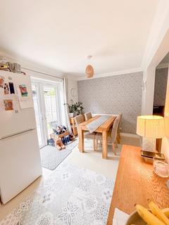 2 Abbot Lane, Shepton Mallet, BA4 4LT