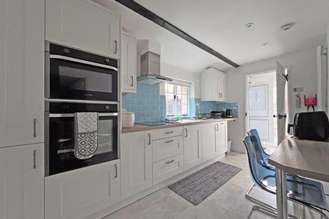 2 bedroom end of terrace house to rent, Bulverton, Sidmouth