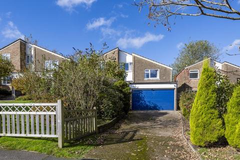 4 bedroom detached house for sale, Rochester Way, Crowborough