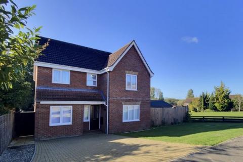 5 bedroom detached house to rent, Valley Way, Fakenham NR21